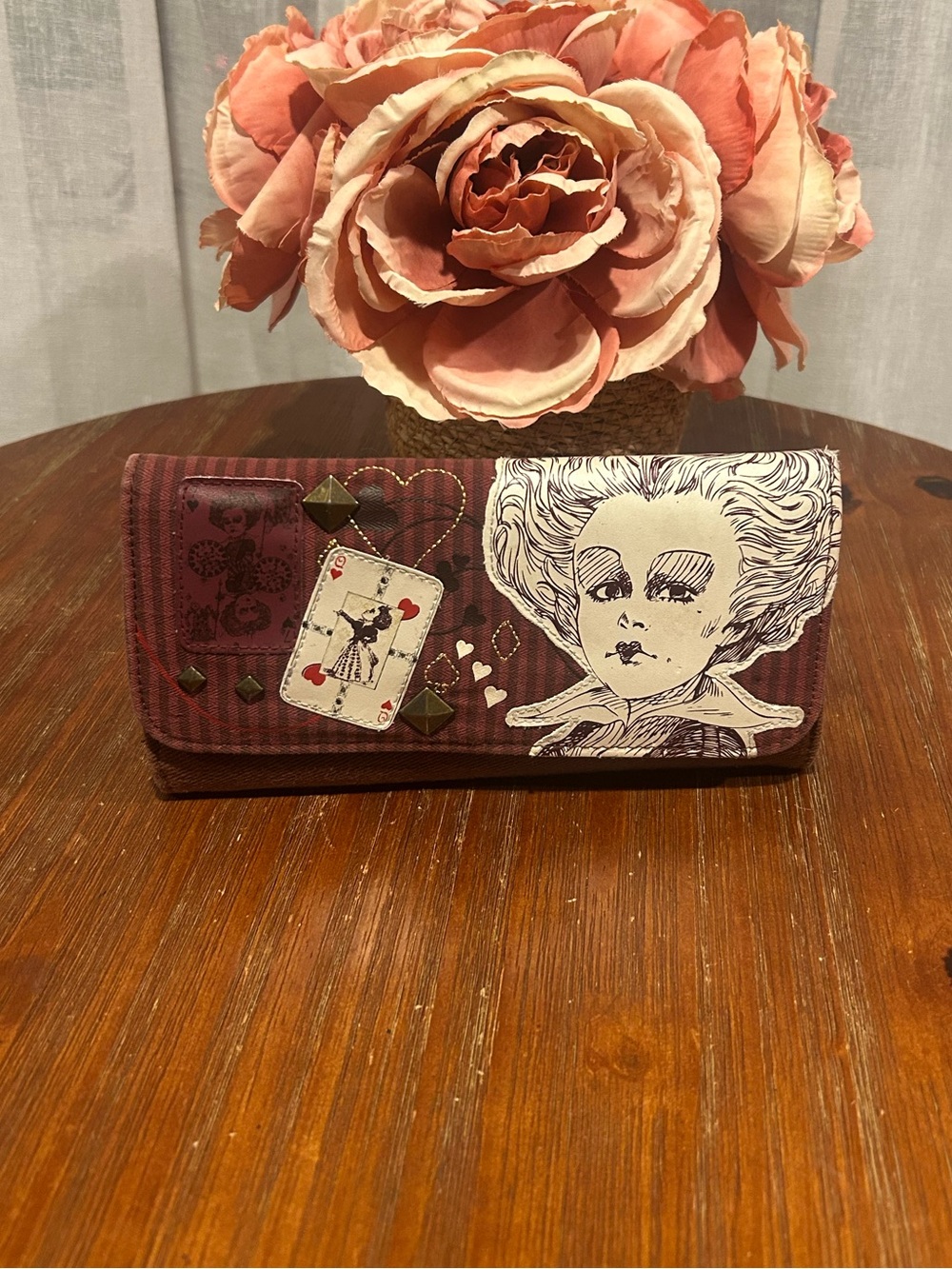 Disney Loungefly Red Queen Alice in Wonderland Wallet